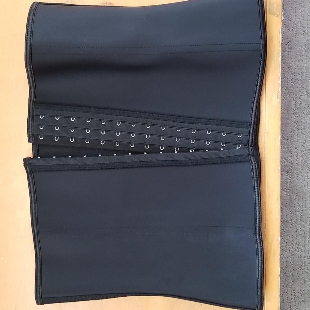 Waist trainer